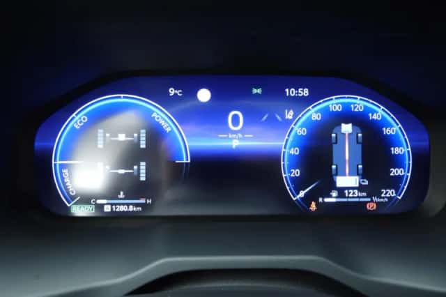 Toyota RAV4 (2024) thumbnail 12