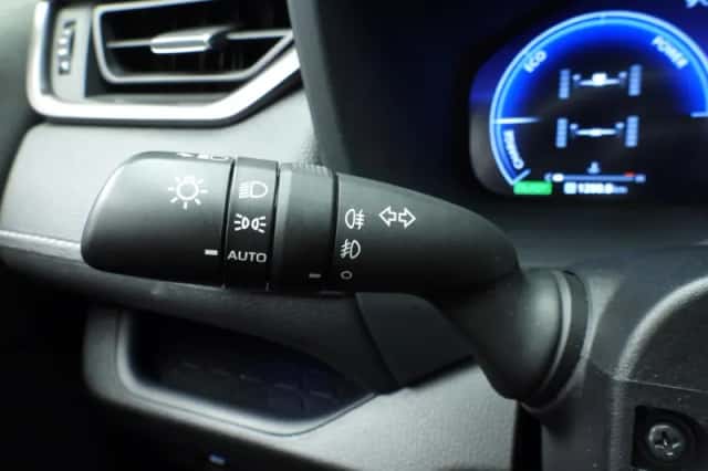 Toyota RAV4 (2024) thumbnail 28