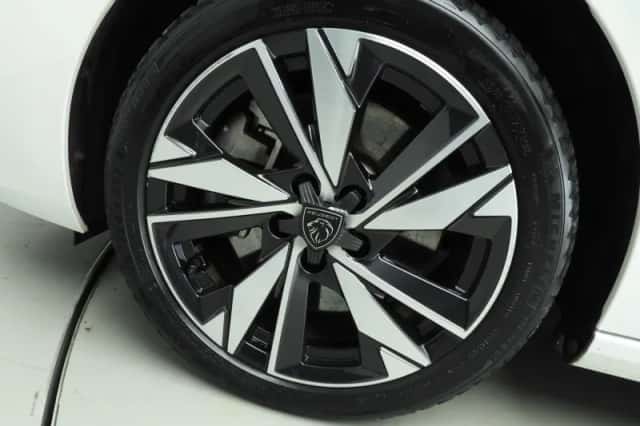 Peugeot 308 (2022) thumbnail 11