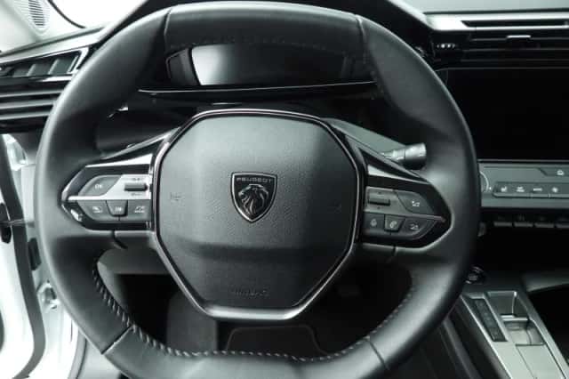 Peugeot 308 (2022) thumbnail 13