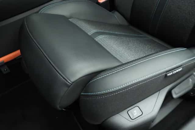 Peugeot 308 (2022) thumbnail 26