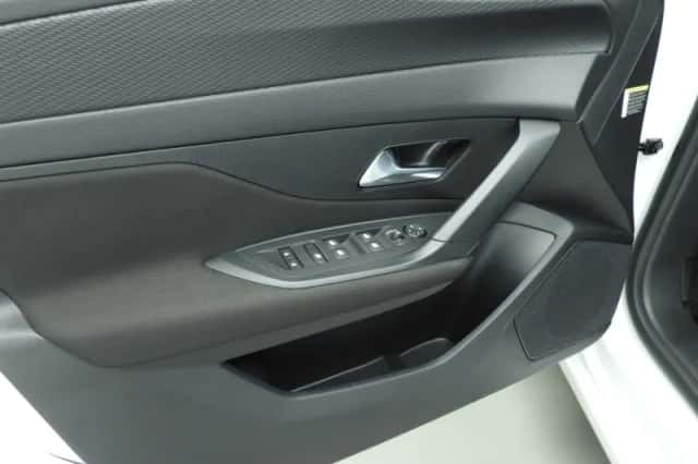 Peugeot 308 (2022) thumbnail 28