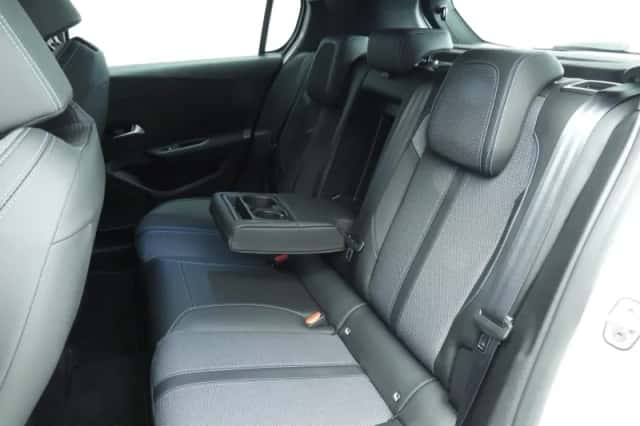 Peugeot 308 (2022) thumbnail 9