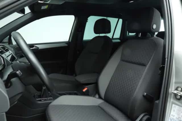 Volkswagen Tiguan (2020) thumbnail 8