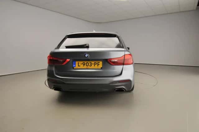BMW 5-Serie (2017) thumbnail 3
