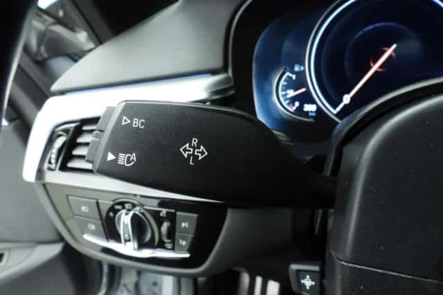 BMW 5-Serie (2017) thumbnail 40