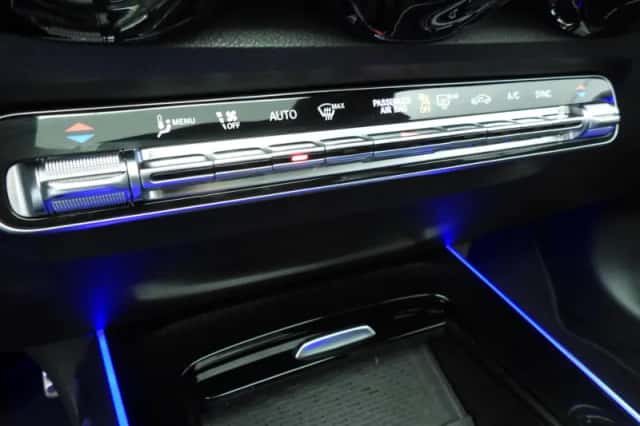 Mercedes-Benz GLB-Klasse (2023) thumbnail 24