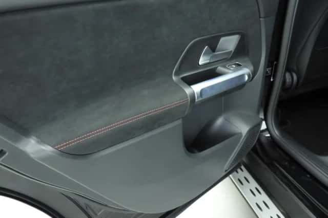 Mercedes-Benz GLB-Klasse (2023) thumbnail 36