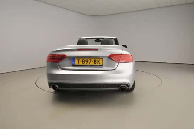 Audi A5 (2015) thumbnail 6
