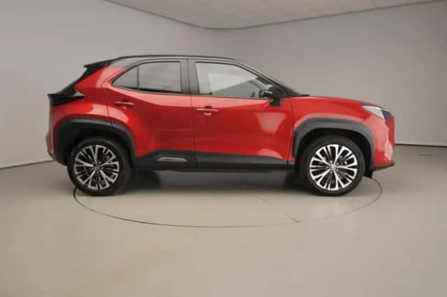 Toyota Yaris Cross (2024) thumbnail 4