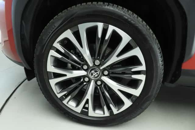 Toyota Yaris Cross (2024) thumbnail 39