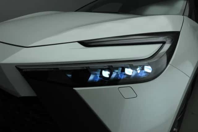 Toyota C-HR (2024) thumbnail 37