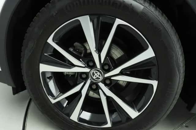 Toyota C-HR (2024) thumbnail 38