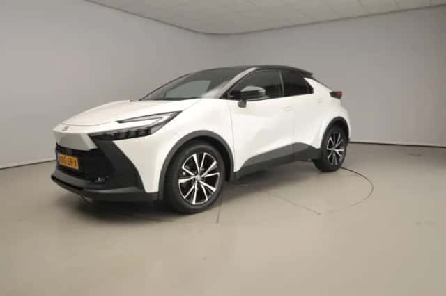 Toyota C-HR (2024) thumbnail 39