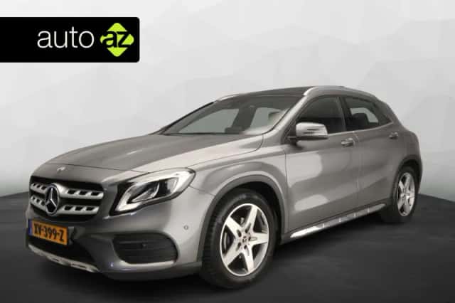 Mercedes-Benz GLA (2019) thumbnail 1