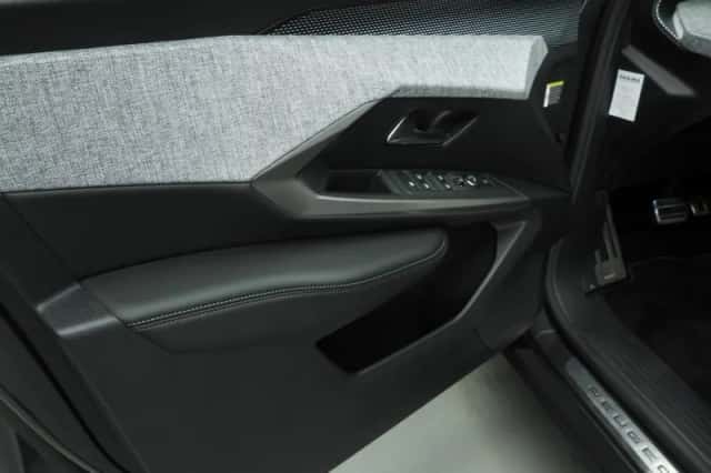 Peugeot 3008 (2025) thumbnail 19