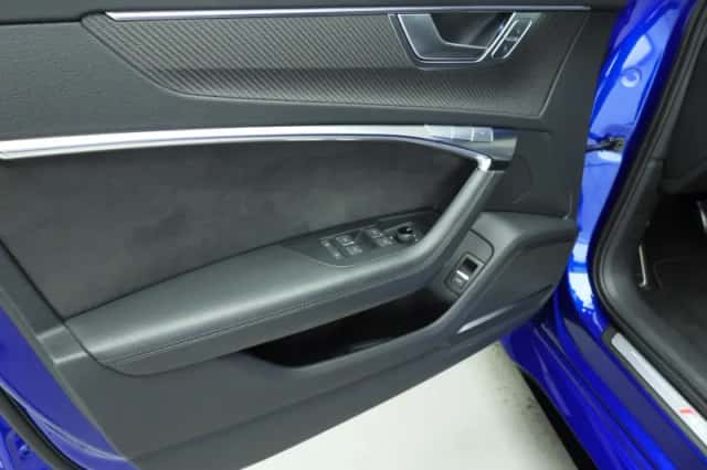 Audi RS6 (2022) thumbnail 22