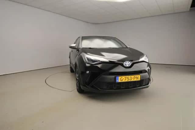 Toyota C-HR (2019) thumbnail 5