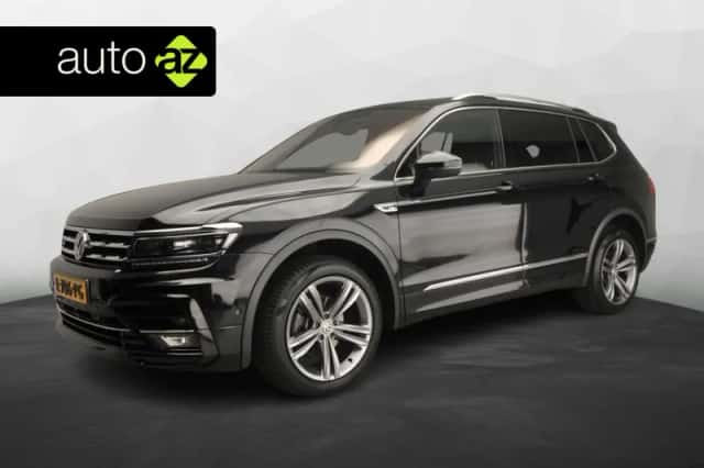 Volkswagen Tiguan (2021) thumbnail 1