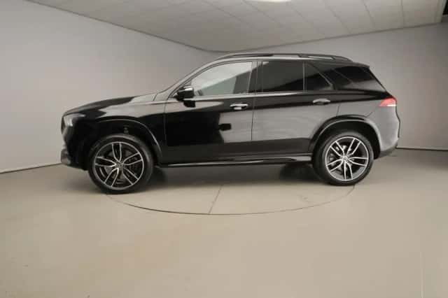Mercedes-Benz GLE (2022) thumbnail 2