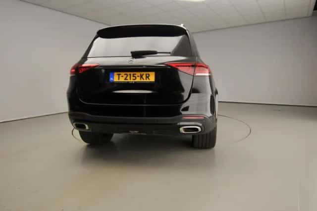 Mercedes-Benz GLE (2022) thumbnail 3