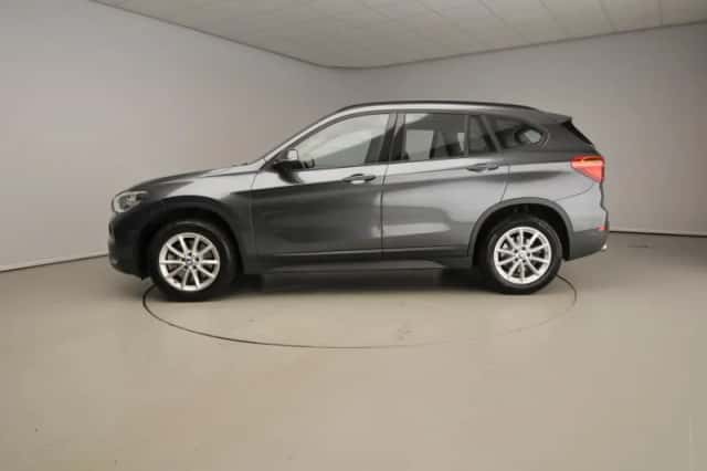 BMW X1 (2017) thumbnail 2