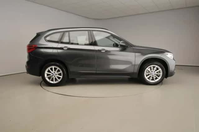 BMW X1 (2017) thumbnail 4