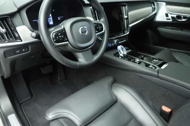 Volvo V90 (2023) thumbnail 6