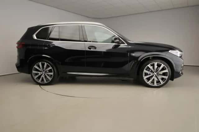 BMW X5 (2019) thumbnail 4