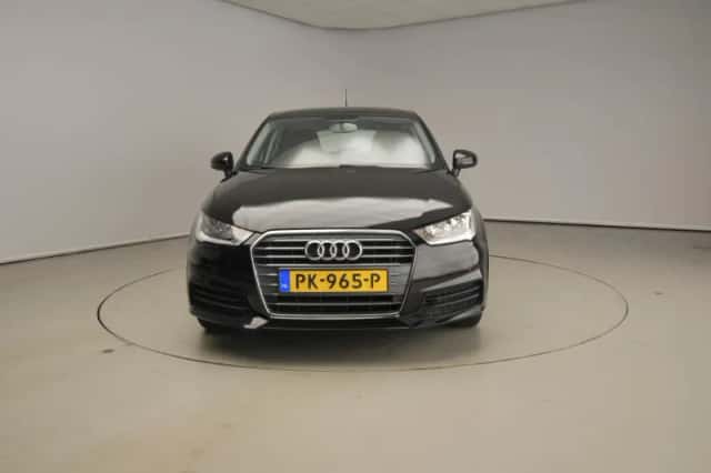 Audi A1 (2017) thumbnail 3