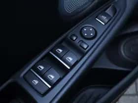 BMW X6 (2015) thumbnail 16