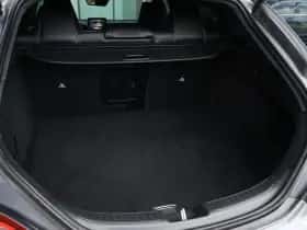 Mercedes-Benz CLA-Klasse (2017) thumbnail 35