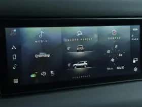Land Rover Defender (2022) thumbnail 24
