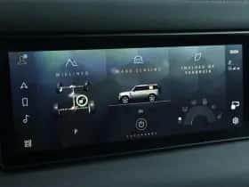 Land Rover Defender (2022) thumbnail 25