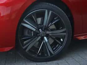 Peugeot 308 (2022) thumbnail 5