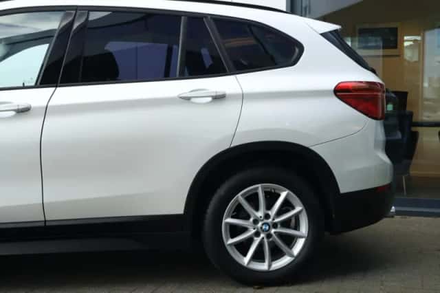 BMW X1 (2017) thumbnail 5