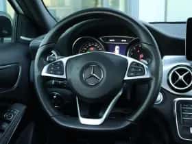 Mercedes-Benz GLA (2018) thumbnail 16