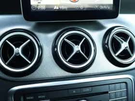 Mercedes-Benz GLA (2018) thumbnail 23