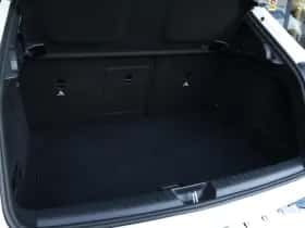 Mercedes-Benz GLA (2018) thumbnail 37