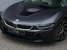 BMW I8 (2015) thumbnail 6
