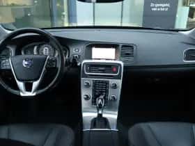Volvo V60 (2018) thumbnail 14
