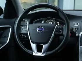 Volvo V60 (2018) thumbnail 15