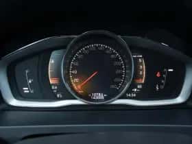 Volvo V60 (2018) thumbnail 16