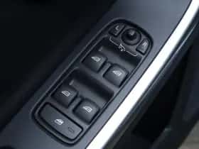 Volvo V60 (2018) thumbnail 32