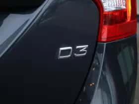 Volvo V60 (2018) thumbnail 33