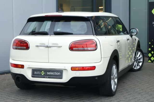 MINI Clubman (2022) thumbnail 2