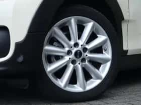 MINI Clubman (2022) thumbnail 4