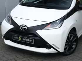 Toyota Aygo (2017) thumbnail 3
