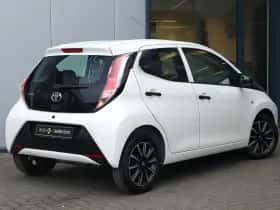 Toyota Aygo (2017) thumbnail 9