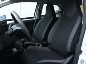 Toyota Aygo (2017) thumbnail 10